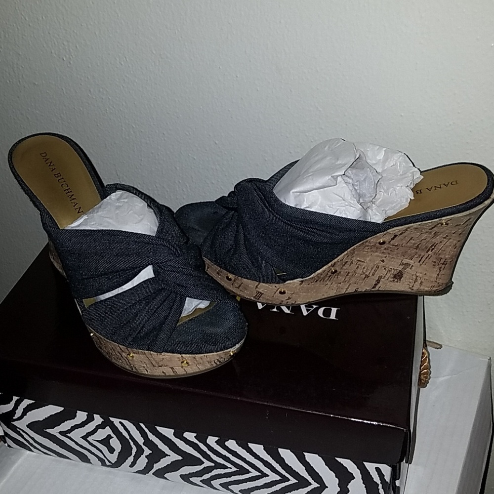 Dana Buchman Garrett blue denim platform sandal